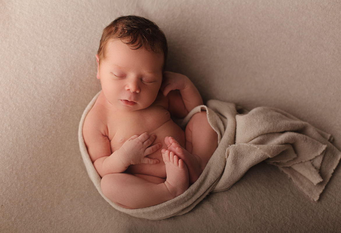 Fotografías newborn-recién nacido en Badalona-Barcelona